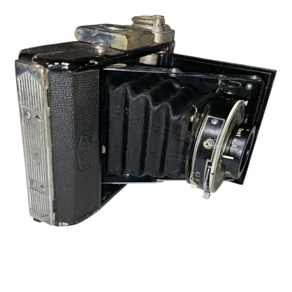 ZEISS ikon camera